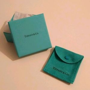Tiffany iconic gift box with suede pouch